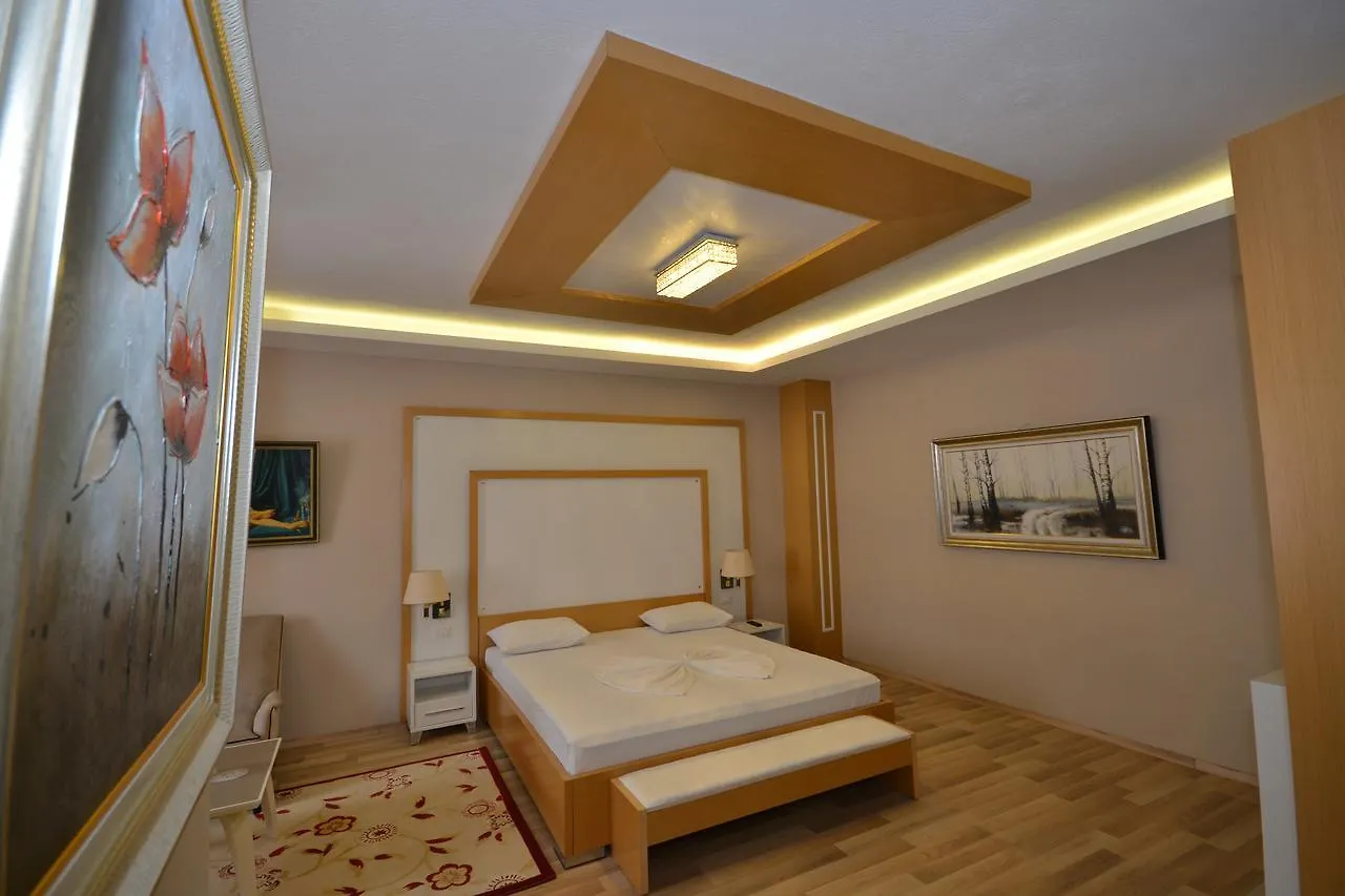 Hotel Veri Peshkopi 4*,