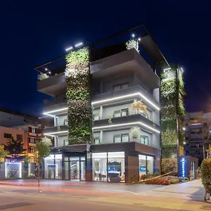 **** Hotel Moncafe Boutique & Albanien