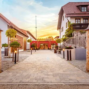 - Restaurant Eberlwirt Hotel Bruckberg